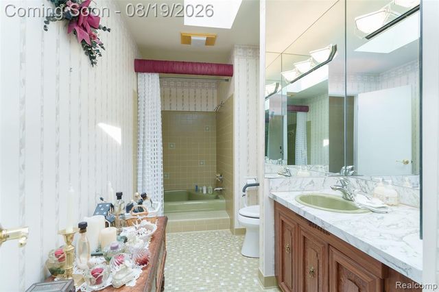 3212 Edgewood Park Drive, Commerce Twp, MI 48382