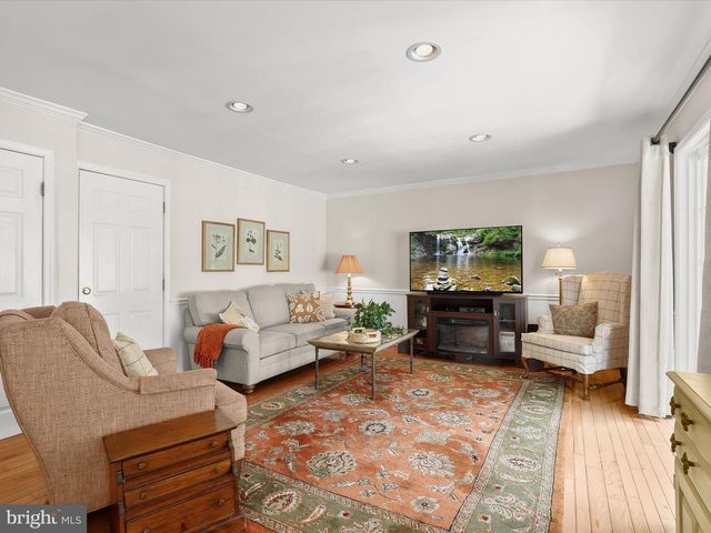 2123 ROUND HILL RD, Fallston, MD 21047