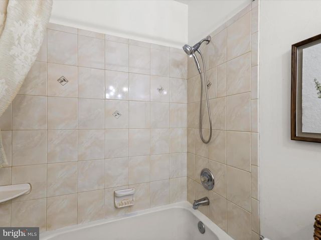 2123 ROUND HILL RD, Fallston, MD 21047