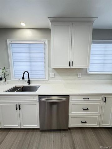 430 Henry Ruff Road, Garden City, MI 48135