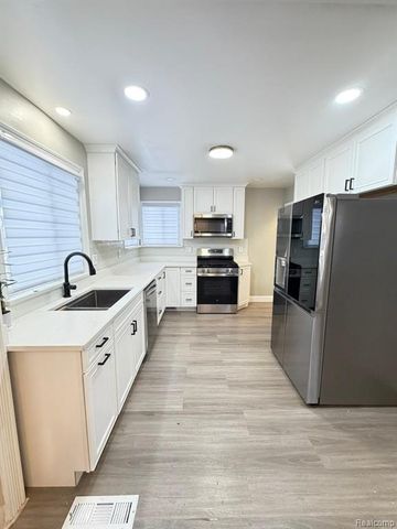 430 Henry Ruff Road, Garden City, MI 48135