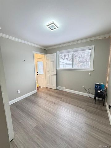 430 Henry Ruff Road, Garden City, MI 48135