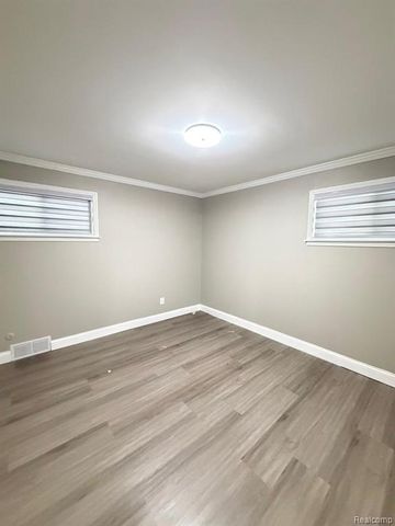 430 Henry Ruff Road, Garden City, MI 48135