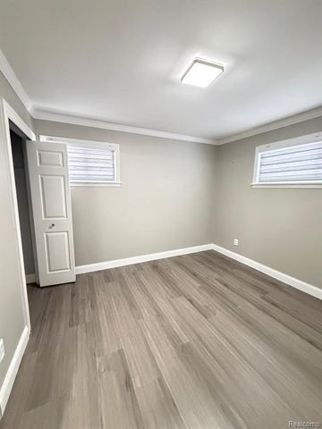 430 Henry Ruff Road, Garden City, MI 48135