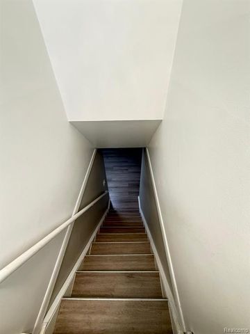 430 Henry Ruff Road, Garden City, MI 48135