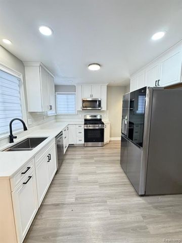 430 Henry Ruff Road, Garden City, MI 48135