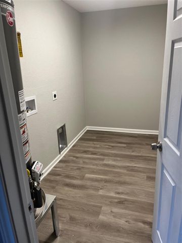 7202 Carver Avenue, Texas City, TX 77591