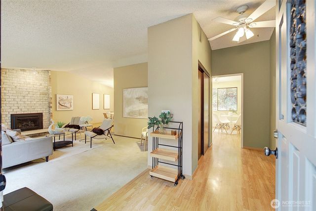 22710 2nd Avenue SE, Bothell, WA 98021