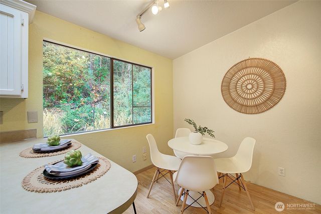 22710 2nd Avenue SE, Bothell, WA 98021