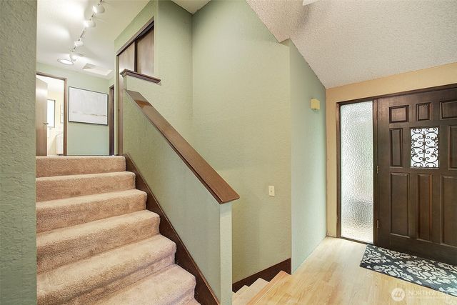 22710 2nd Avenue SE, Bothell, WA 98021