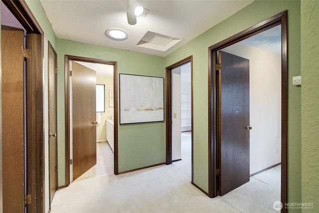 22710 2nd Avenue SE, Bothell, WA 98021