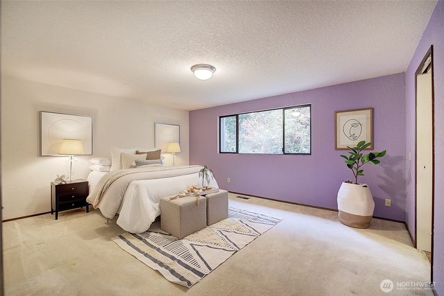 22710 2nd Avenue SE, Bothell, WA 98021