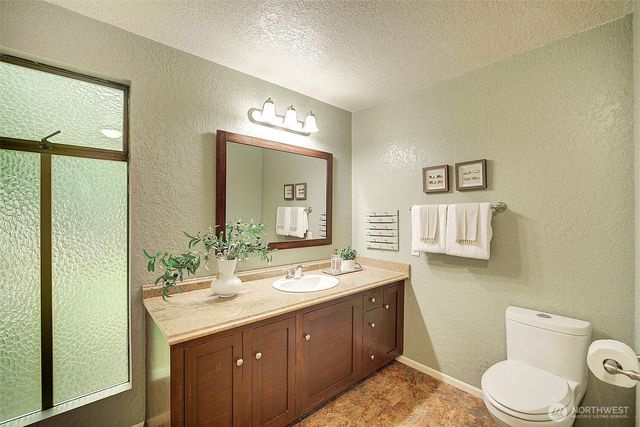 22710 2nd Avenue SE, Bothell, WA 98021