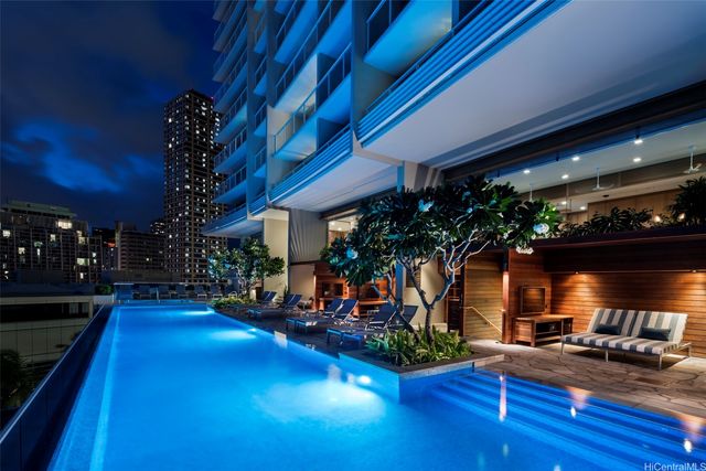 2139 Kuhio Avenue 27th Floor, Honolulu, HI 96815
