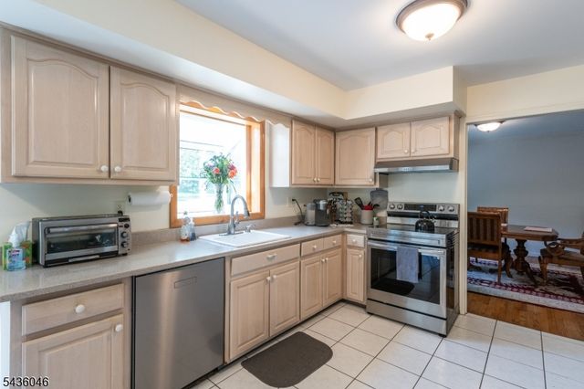 280 Farmer Rd, Bridgewater Twp., NJ 08807