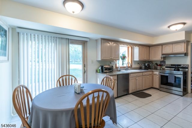 280 Farmer Rd, Bridgewater Twp., NJ 08807
