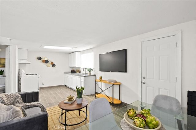3008 N Arrowhead A, San Bernardino, CA 92405