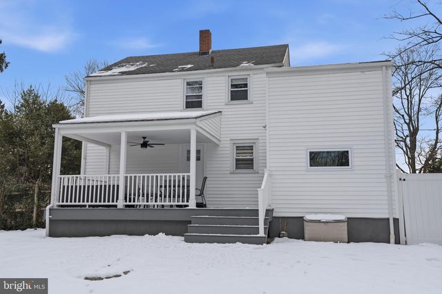 5 WILLOW RD, Lawrence Township, NJ 08648