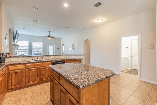 5724 Silverton Avenue, Mckinney, TX 75070