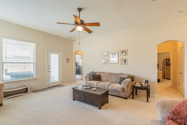 5724 Silverton Avenue, Mckinney, TX 75070