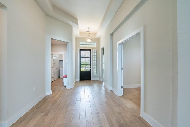 1012 Heartleaf DR, Leander, TX 78641