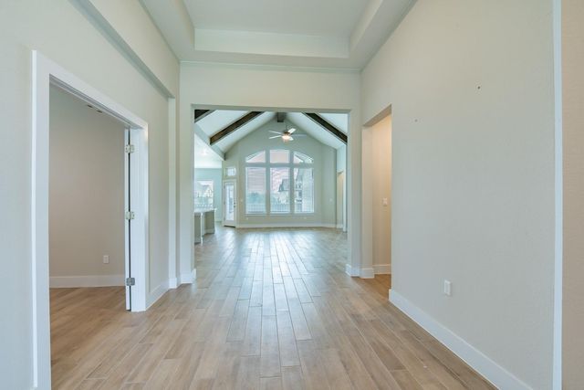 1012 Heartleaf DR, Leander, TX 78641