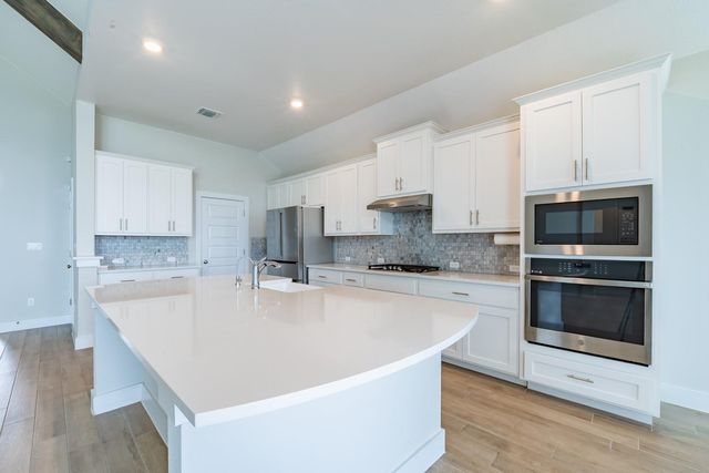 1012 Heartleaf DR, Leander, TX 78641