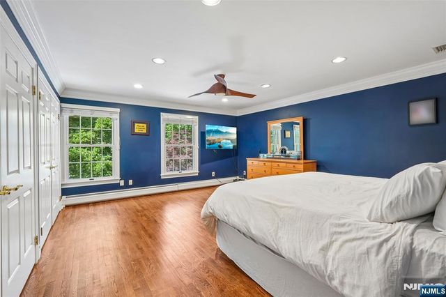 27 Cameron Road, Saddle River, NJ 07458