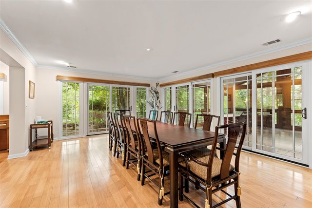 21200 W 13 Mile Road, Beverly Hills, MI 48025