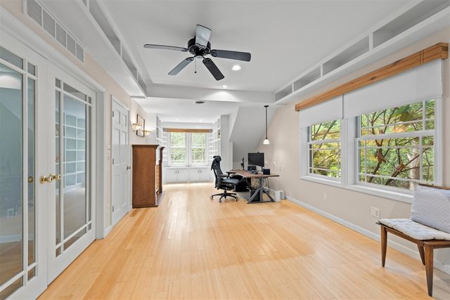 21200 W 13 Mile Road, Beverly Hills, MI 48025