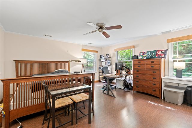 21200 W 13 Mile Road, Beverly Hills, MI 48025