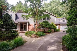 21200 W 13 Mile Road, Beverly Hills, MI 48025