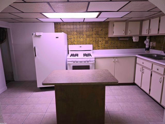 14968 Clemson Drive, Sterling Heights, MI 48313