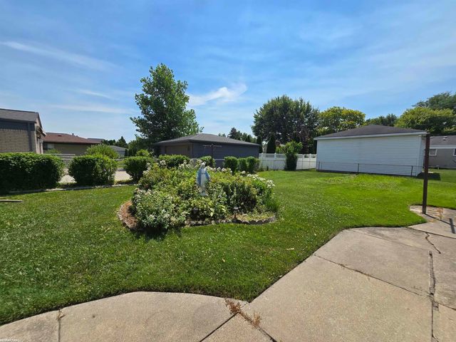 14968 Clemson Drive, Sterling Heights, MI 48313