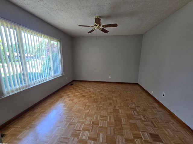 14968 Clemson Drive, Sterling Heights, MI 48313