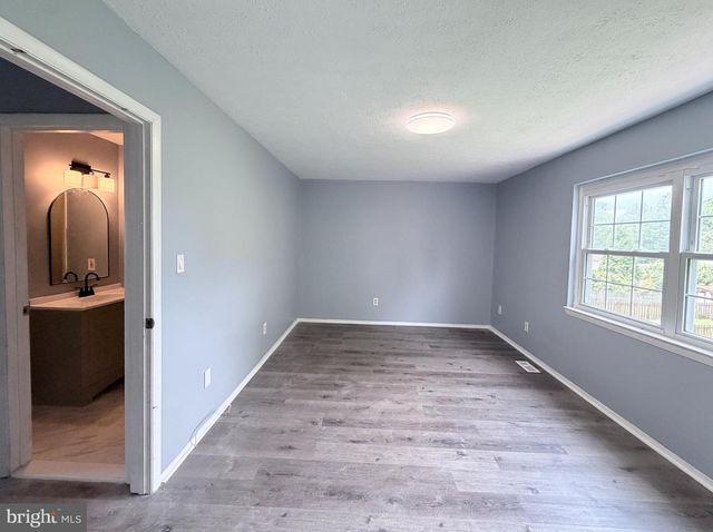 12 HALLVIEW CT, Perry Hall, MD 21128