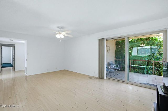 500 W CLARENDON Avenue D6, Phoenix, AZ 85013