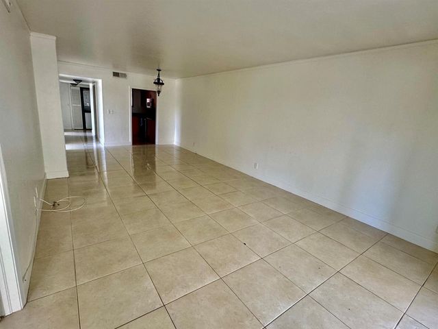 5981 Via Vermilya 208, Lake Worth, FL 33462