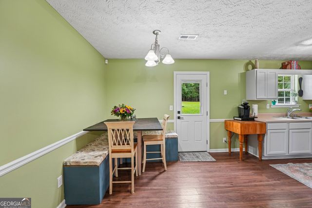579 Al Roberts Road, Senoia, GA 30276