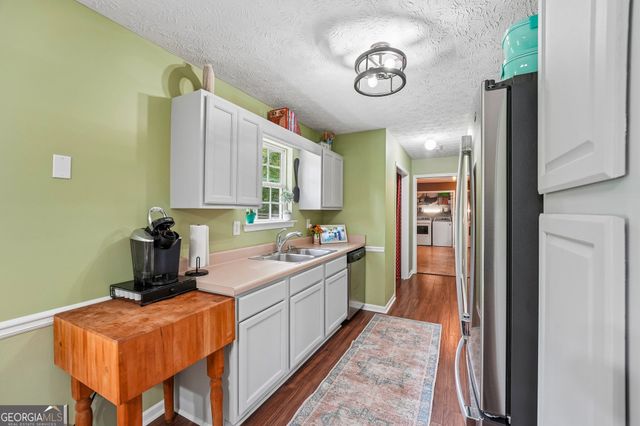 579 Al Roberts Road, Senoia, GA 30276