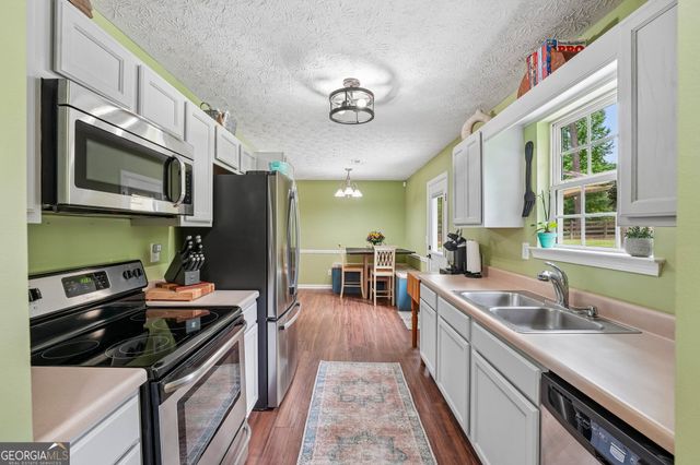 579 Al Roberts Road, Senoia, GA 30276