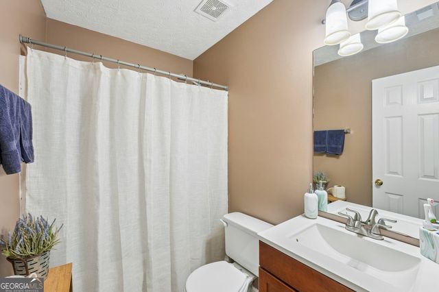 579 Al Roberts Road, Senoia, GA 30276