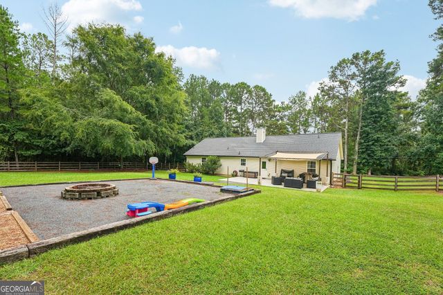 579 Al Roberts Road, Senoia, GA 30276