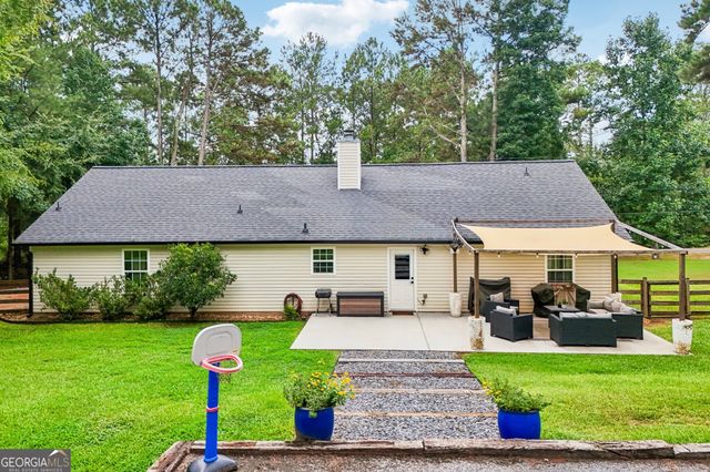 579 Al Roberts Road, Senoia, GA 30276