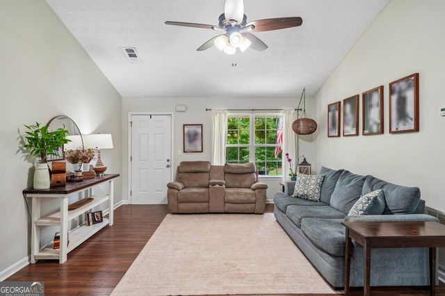 579 Al Roberts Road, Senoia, GA 30276