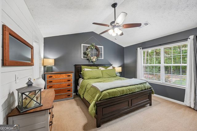 579 Al Roberts Road, Senoia, GA 30276