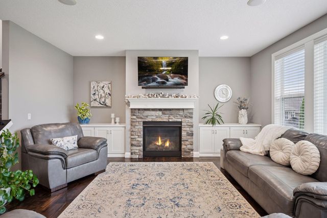 10115 93rd Street NE, Monticello, MN 55362