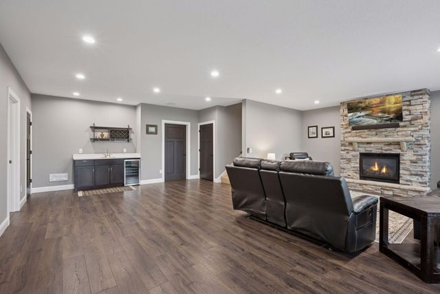 10115 93rd Street NE, Monticello, MN 55362