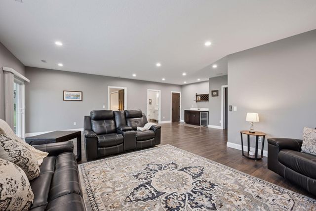 10115 93rd Street NE, Monticello, MN 55362