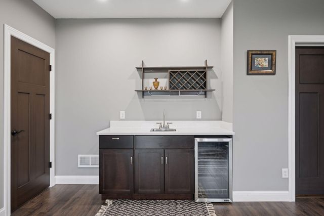 10115 93rd Street NE, Monticello, MN 55362